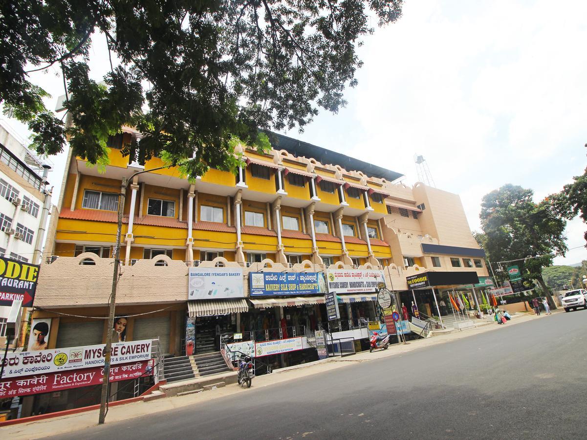 Hotel Mb International Palace Side Mysore Exterior foto